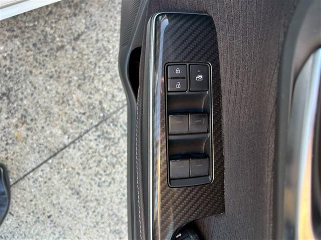 TOYOTA CROWN SEDAN HYBRID 2019 Image 31