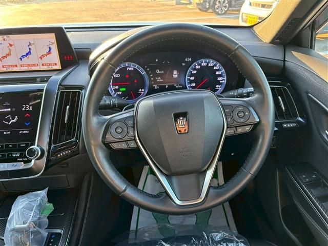 TOYOTA CROWN SEDAN HYBRID 2019 Image 31