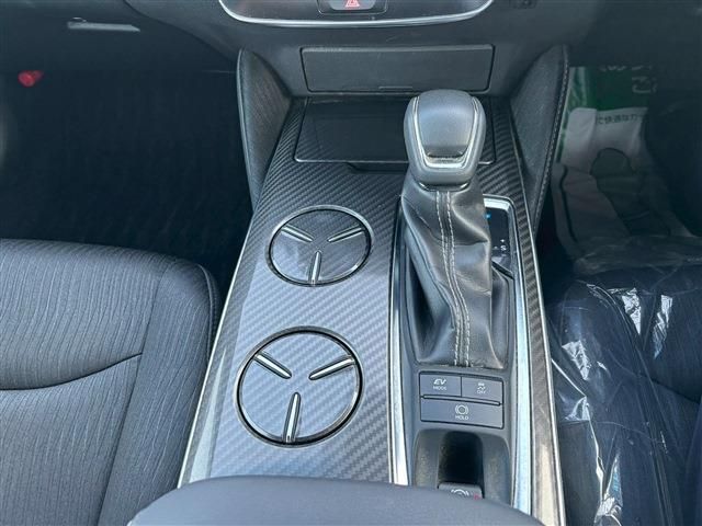 TOYOTA CROWN SEDAN HYBRID 2019 Image 31