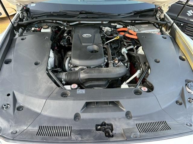 TOYOTA CROWN SEDAN HYBRID 2019 Image 31