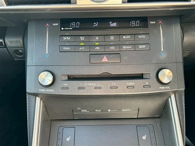 TOYOTA LEXUS IS300H 2014 Image 31