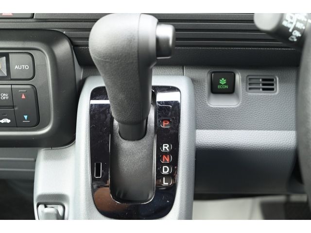 HONDA N-VAN 2025 Image 31