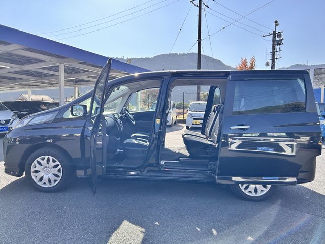 MAZDA BIANTE 2014 Image 31