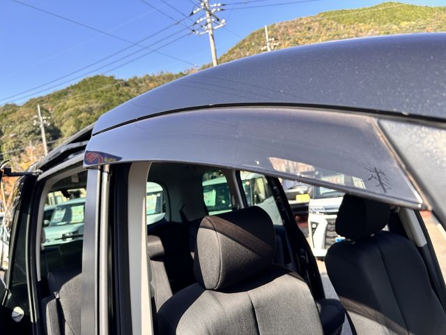 MAZDA BIANTE 2014 Image 31