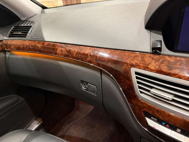 MERCEDES BENZ S CLAS 2009 Image 31