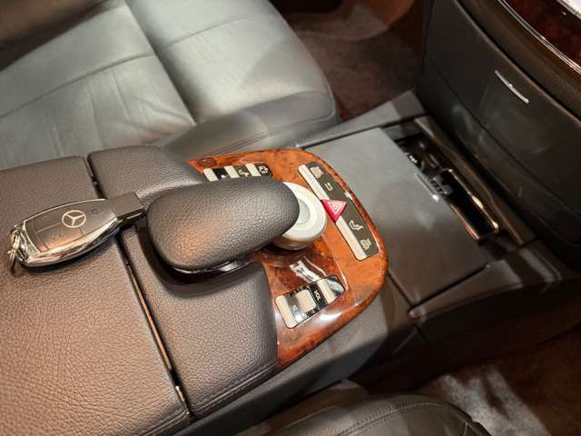 MERCEDES BENZ S CLAS 2009 Image 31