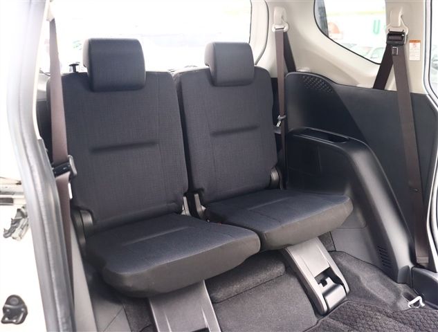 TOYOTA SIENTA 2017 Image 31