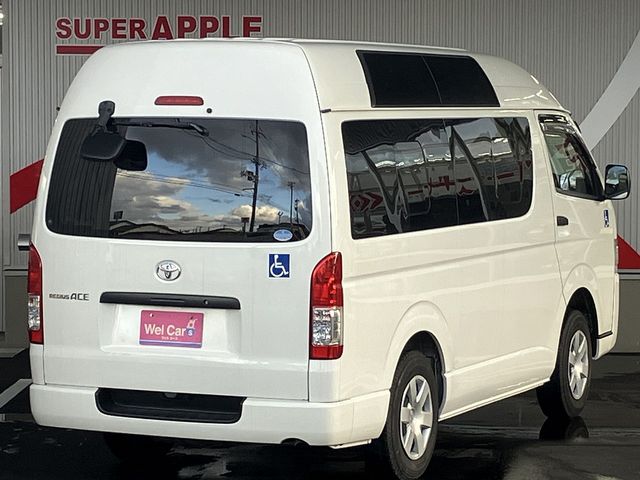TOYOTA REGIUSACE VAN 4WD 2019 Image 31