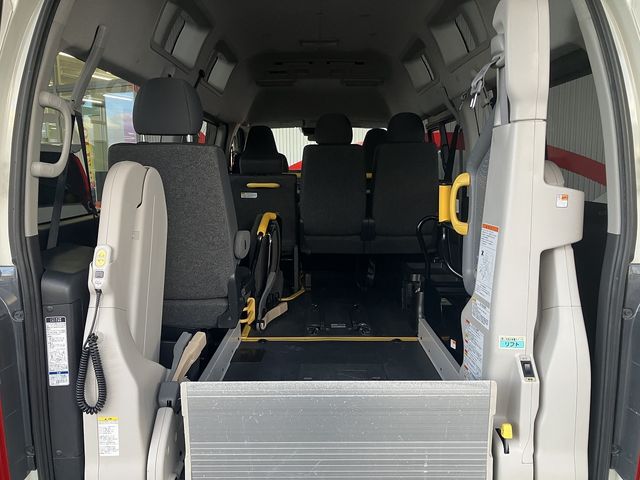TOYOTA REGIUSACE VAN 4WD 2019 Image 31