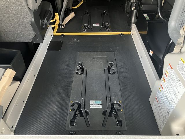 TOYOTA REGIUSACE VAN 4WD 2019 Image 31