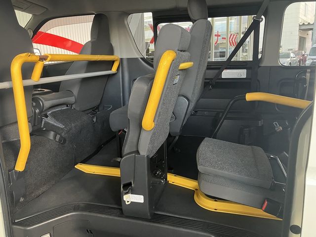 TOYOTA REGIUSACE VAN 4WD 2019 Image 31