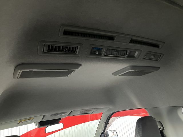 TOYOTA REGIUSACE VAN 4WD 2019 Image 31