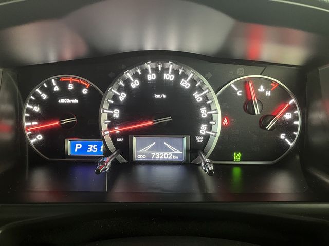 TOYOTA REGIUSACE VAN 4WD 2019 Image 31