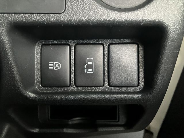 TOYOTA REGIUSACE VAN 4WD 2019 Image 31