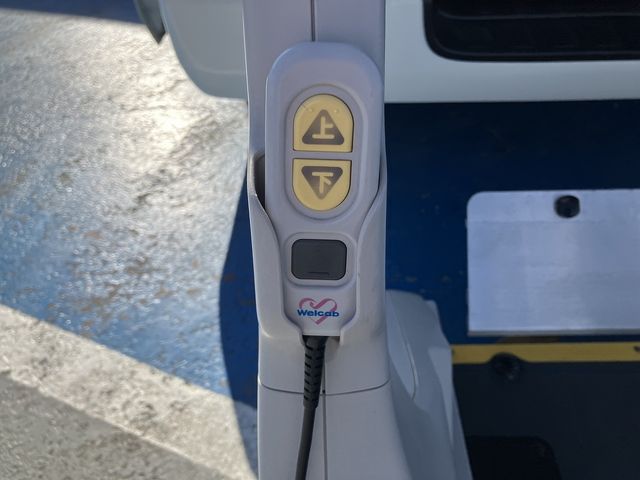 TOYOTA HIACE VAN 4WD 2019 Image 31