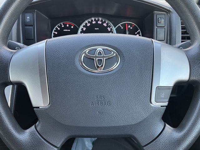 TOYOTA HIACE VAN 4WD 2019 Image 31