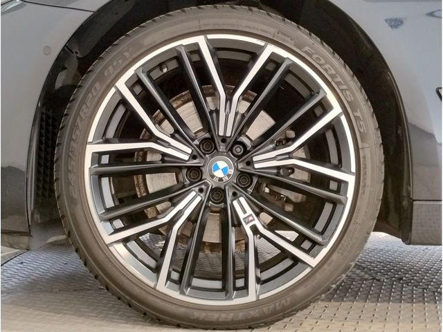 BMW 5SERIES SEDAN 2021 Image 31