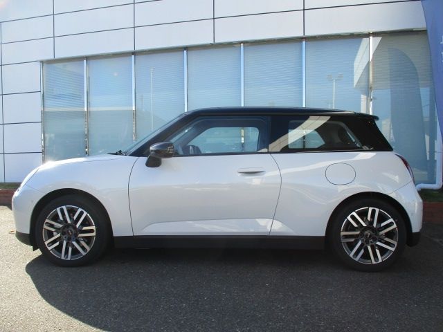 BMW MINI COOPER 2024 Image 31