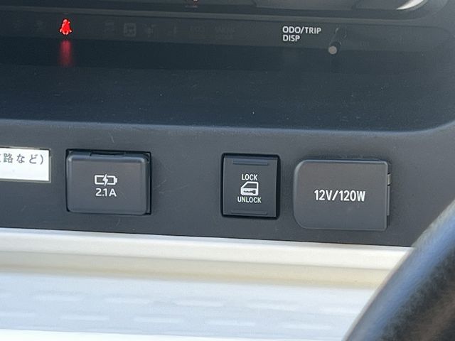 TOYOTA C+POD 2021 Image 31