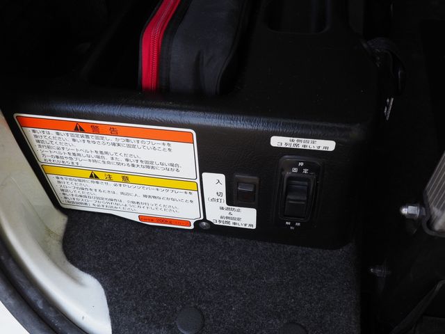 NISSAN NV200 VANETTE VAN 2018 Image 31