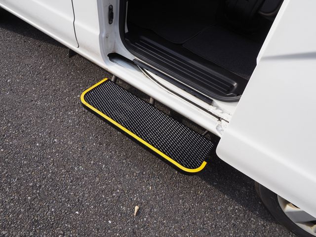 NISSAN NV200 VANETTE VAN 2018 Image 31