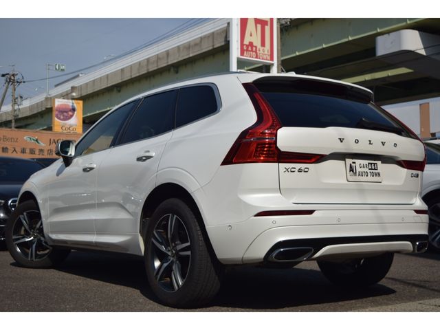 VOLVO XC60 2018 Image 31