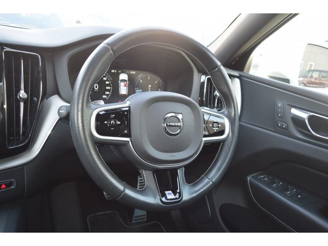 VOLVO XC60 2018 Image 31