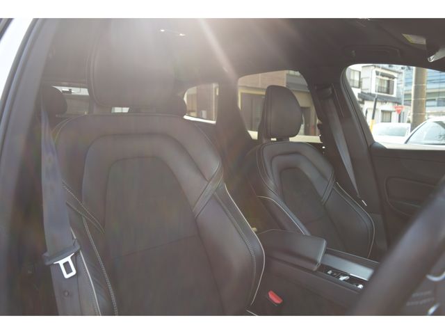 VOLVO XC60 2018 Image 31