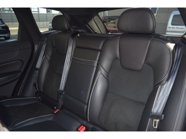 VOLVO XC60 2018 Image 31