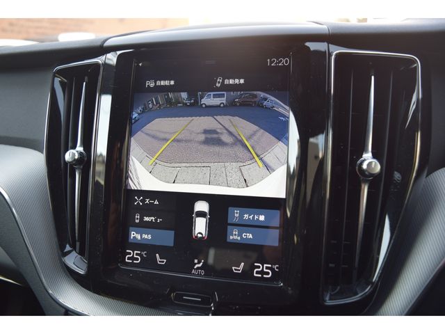 VOLVO XC60 2018 Image 31