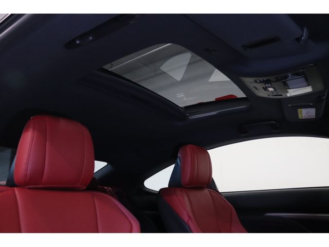 TOYOTA LEXUS RC300H 2022 Image 31