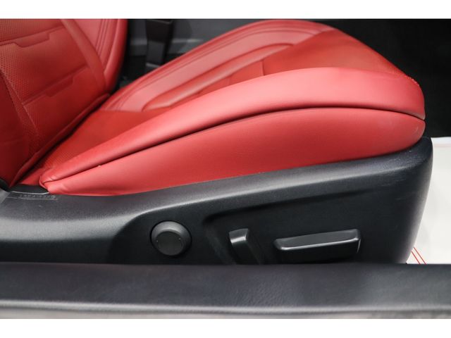 TOYOTA LEXUS RC300H 2022 Image 31