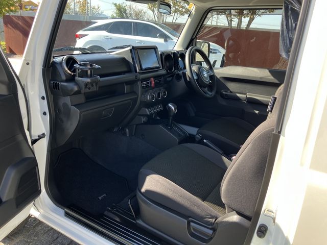 SUZUKI JIMNY 4WD 2018 Image 31