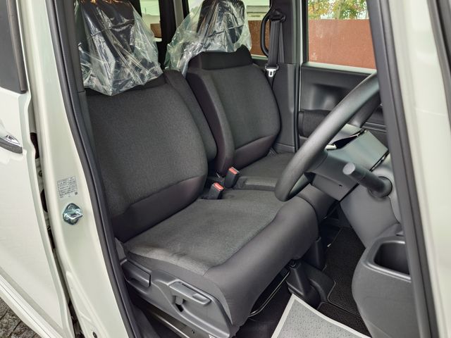 HONDA N BOX CUSTOM 2024 Image 31