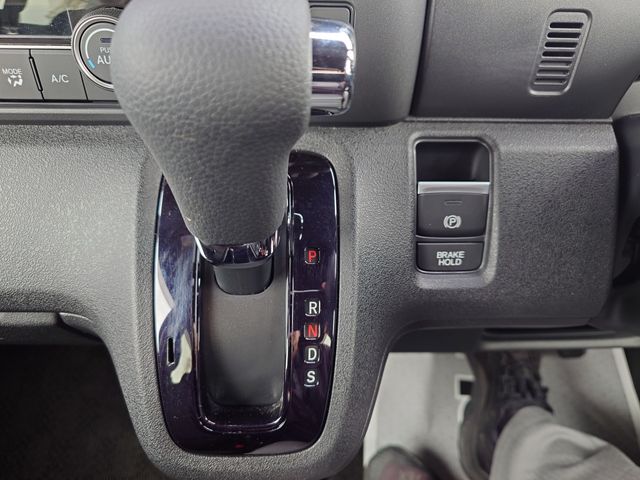 HONDA N BOX CUSTOM 2024 Image 31