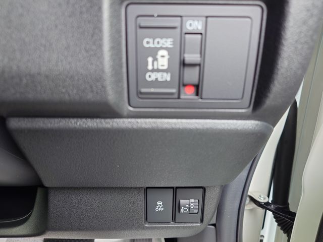 HONDA N BOX CUSTOM 2024 Image 31