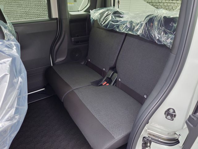 HONDA N BOX CUSTOM 2024 Image 31