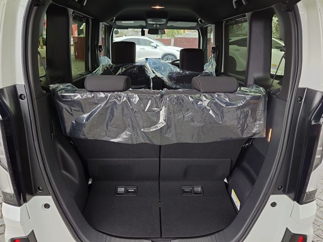 HONDA N BOX CUSTOM 2024 Image 31