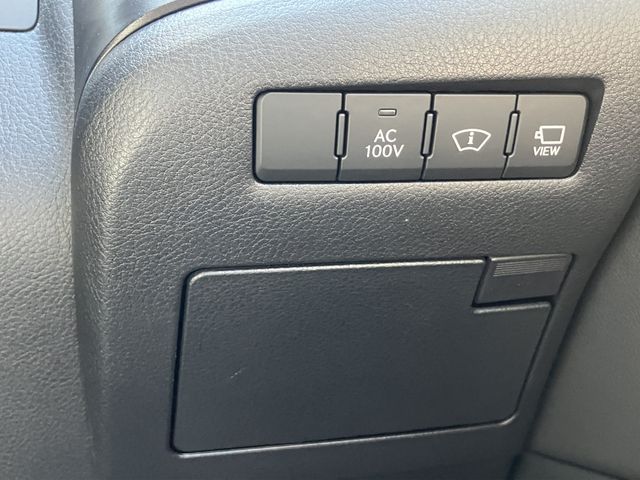 TOYOTA LEXUS ES300H 2019 Image 31