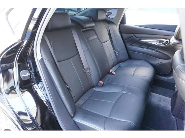 NISSAN FUGA 2011 Image 31