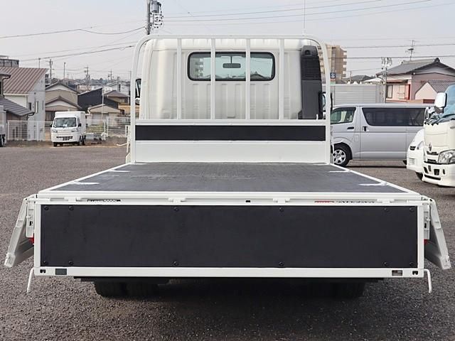 HINO DUTRO 2020 Image 31