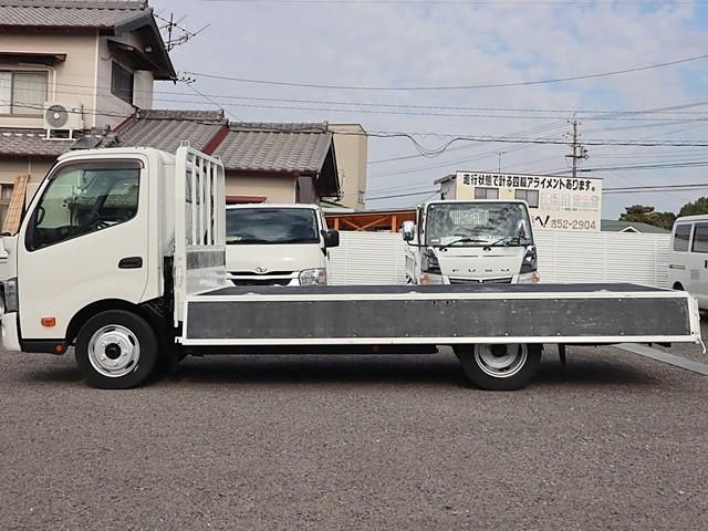 HINO DUTRO 2020 Image 31