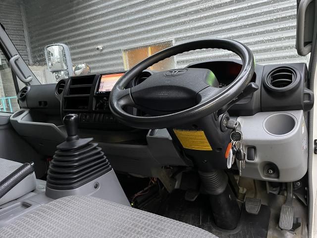 TOYOTA DYNA 2014 Image 31