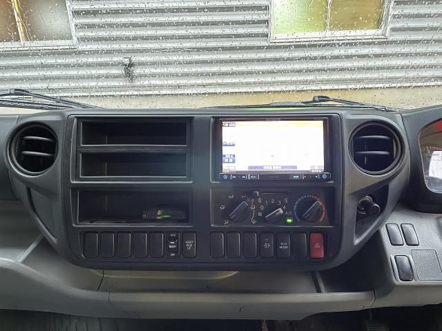 TOYOTA DYNA 2014 Image 31