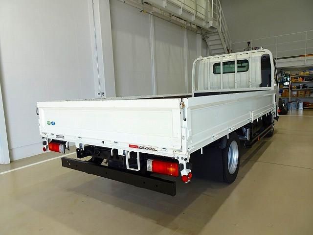 HINO DUTRO 2020 Image 31