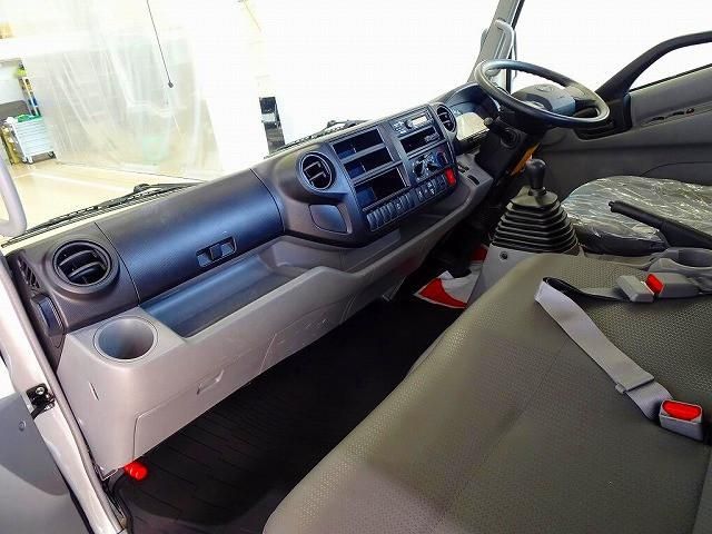 HINO DUTRO 2020 Image 31