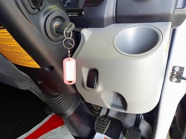 HINO DUTRO 2020 Image 31