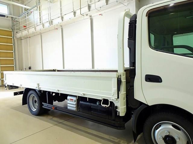 HINO DUTRO 2020 Image 31