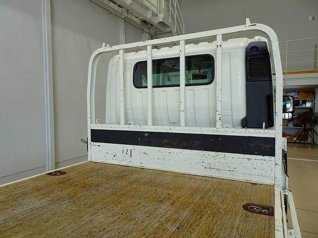 HINO DUTRO 2020 Image 31