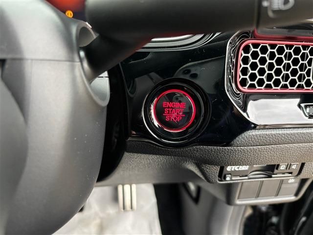 HONDA CIVIC HATCHBACK 2025 Image 31